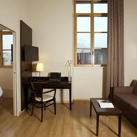 Residhome Caserne De Bonne מלון דירות גרנובל