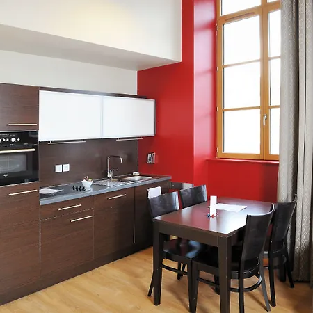Apartmanhotel Residhome Caserne De Bonne 4*