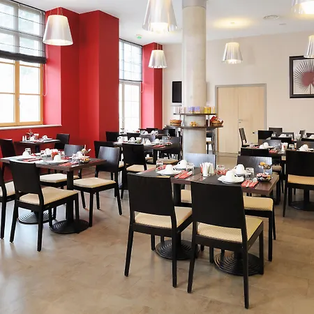 Ξενοδοχείο με διαμερίσματα Residhome Caserne De Bonne