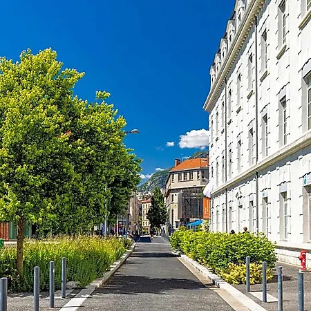 Residhome Caserne De Bonne Apartahotel Grenoble
