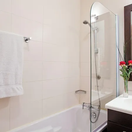 Residhome Caserne De Bonne Apart Otel Grenoble