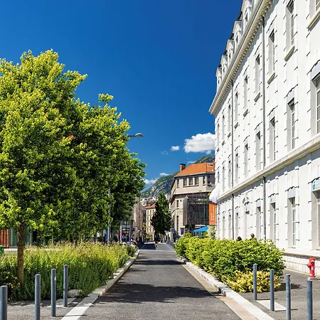 Residhome Caserne De Bonne Apart Otel Grenoble