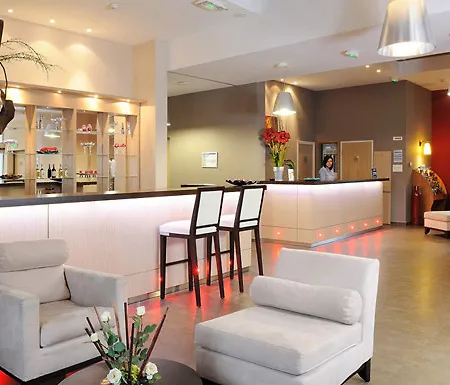 Aparthotel Residhome Caserne De Bonne 4*