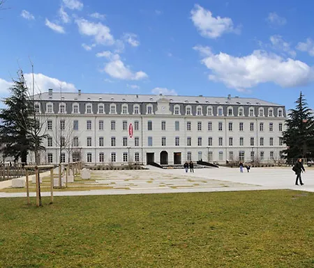 Residhome Caserne De Bonne 4*