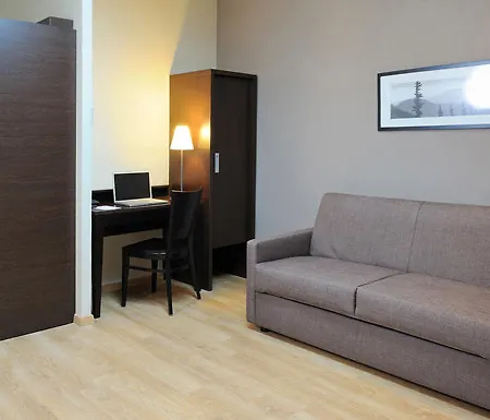 Aparthotel Residhome Caserne De Bonne