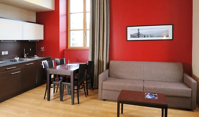 Residhome Caserne De Bonne Гренобль